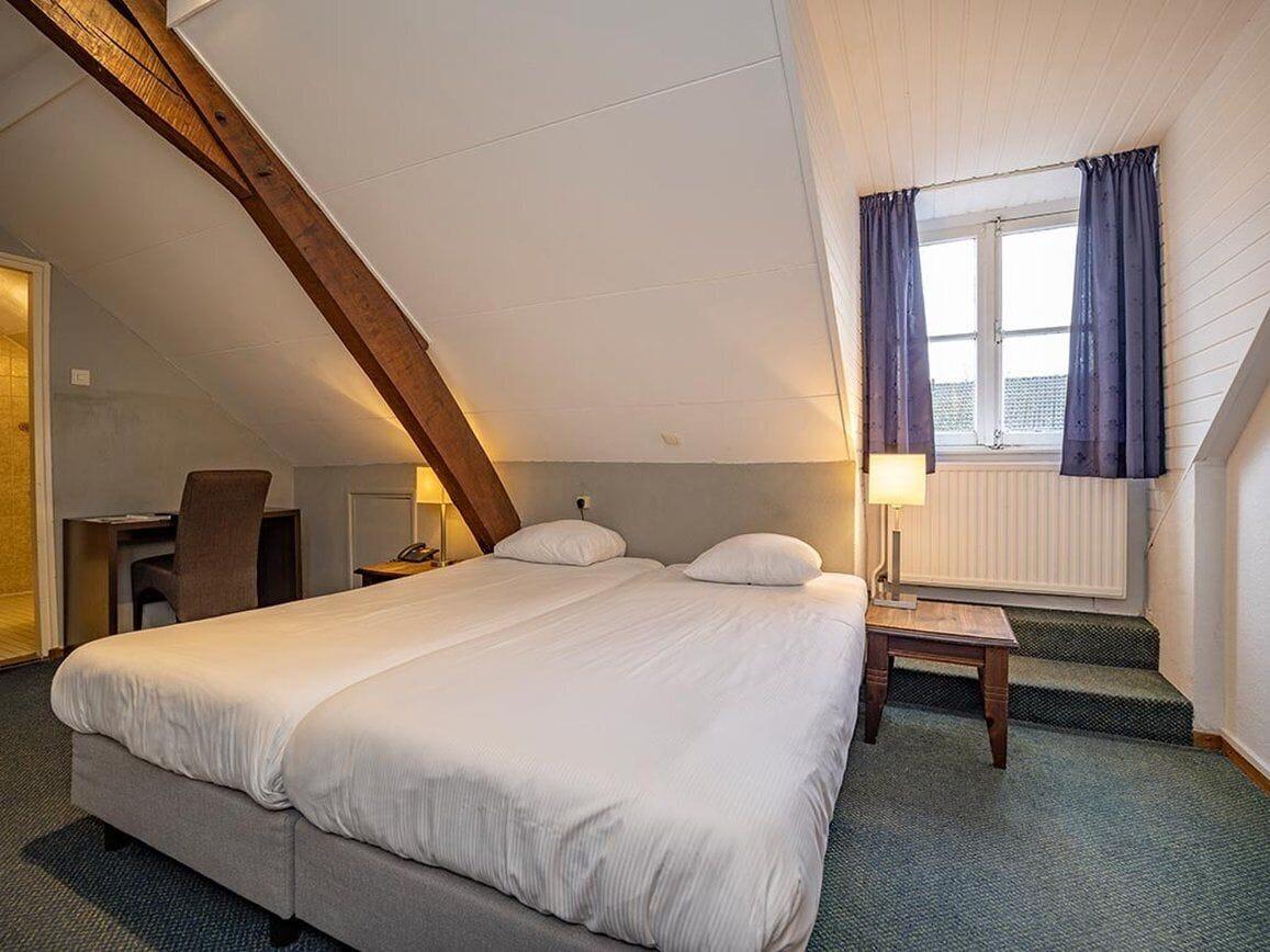 Hotel Fletcher Restaurant De Burghoeve 3*